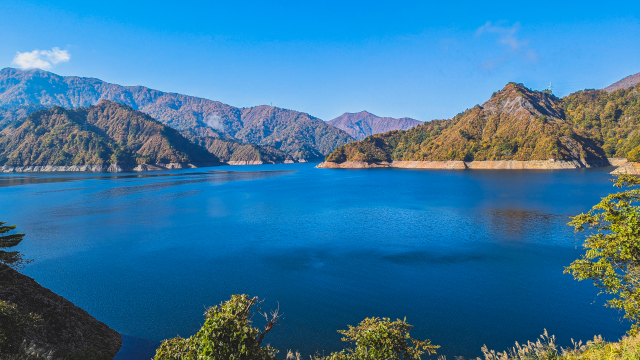 六十里越・田子倉湖 国道252号