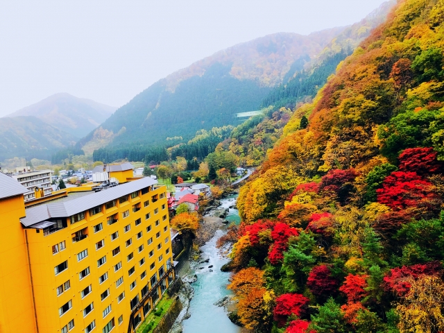 湯瀬渓谷 国道282号