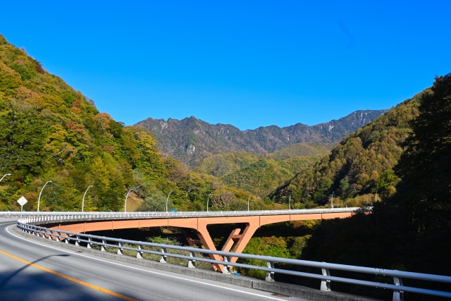 雁坂みち 国道140号